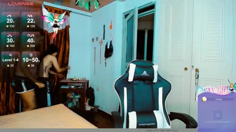 Snapshot of dream__girls69944 chatting on January 20, 9:13 am sharon online show from January 20, 9:13 am