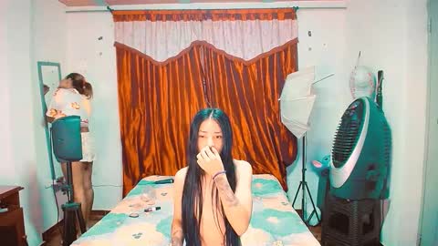 Snapshot of dream__girls69944 chatting on September 10, 9:10 am sharon online show from September 10, 9:10 am