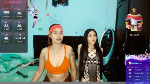 Snapshot of dream__girls69944 chatting on December 31, 11:42 am sharon online show from December 31, 11:42 am