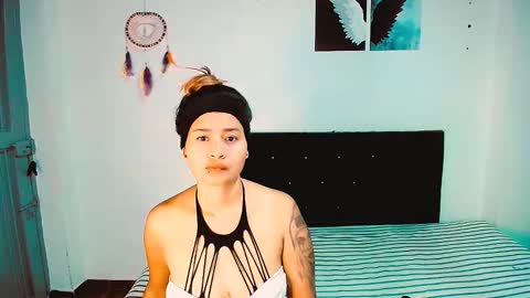 Snapshot of dream__girls69944 chatting on September 17, 10:52 am sharon online show from September 17, 10:52 am