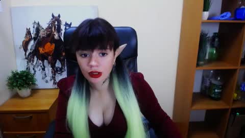 Snapshot of dream_caster_ chatting on October 11, 1:16 pm dream caster  online show from October 11, 1:16 pm