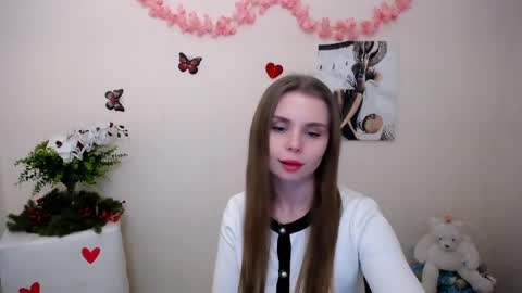 Mari online show from April 8, 9:34 am