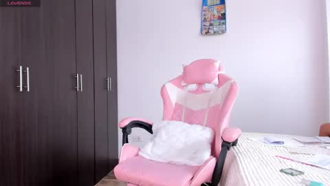 dream team online show from February 13, 2:42 pm