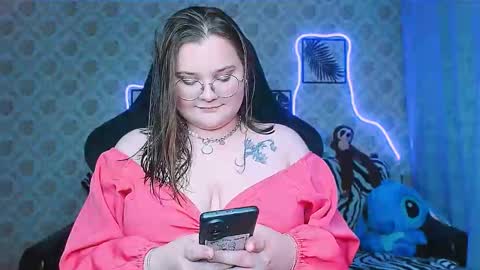 dreamforyoue2 online show from September 14, 7:15 pm