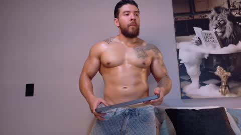 cris online show from April 11, 10:58 pm