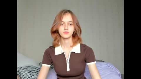 dreamy_pollyyy online show from October 9, 4:56 pm