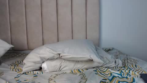 dricusabdallah online show from February 14, 5:10 am