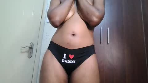 drippingqueenxoxo online show from March 26, 7:13 am