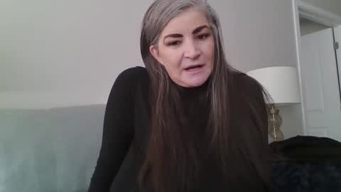 Angie online show from December 30, 7:32 pm