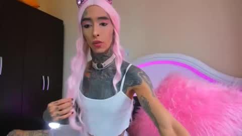 drippyorlove online show from February 9, 1:03 pm