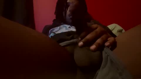 Snapshot of drkmelanin chatting on March 10, 9:01 am B1GW1LLYDAGOAT online show from March 10, 9:01 am