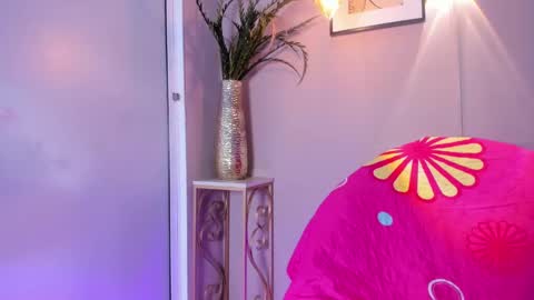 Snapshot of dulce__fiore07 chatting on September 18, 12:53 pm dulce__fiore07 online show from September 18, 12:53 pm