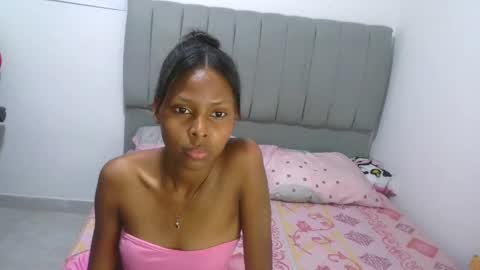 dulce_camx online show from April 9, 4:27 am