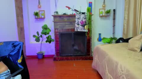 C E L E S T E  online show from January 10, 9:31 pm