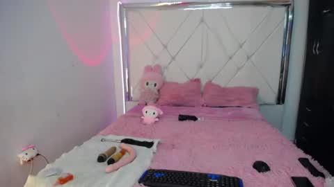 Snapshot of dulce_kiy chatting on September 15, 11:33 am dulce_kiy online show from September 15, 11:33 am
