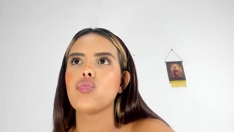 dulce online show from November 28, 6:10 am