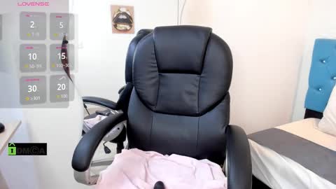 Dulce  online show from March 14, 7:40 pm