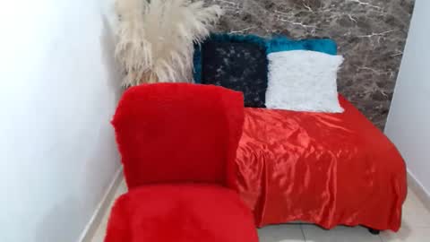 Snapshot of dulcetaylorss chatting on February 6, 8:45 pm dulcetaylorss online show from February 6, 8:45 pm