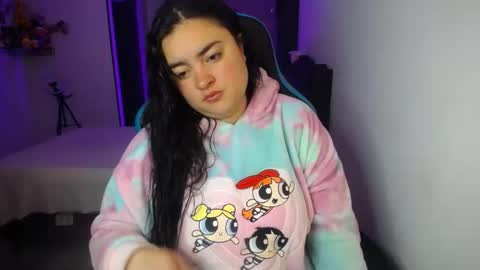 Nicole   online show from September 23, 6:51 am