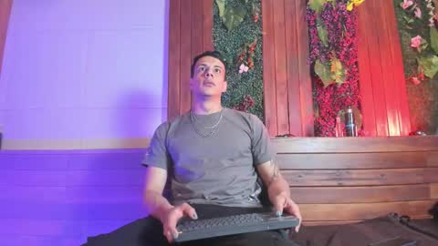 Dustin Sonne online show from March 18, 3:34 am