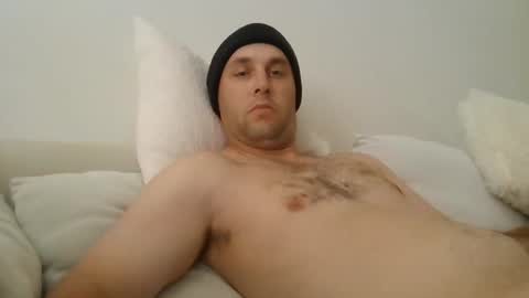 dustyroy09 online show from April 23, 6:10 am