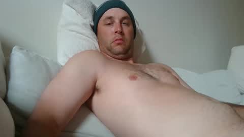 dustyroy09 online show from March 2, 3:22 am