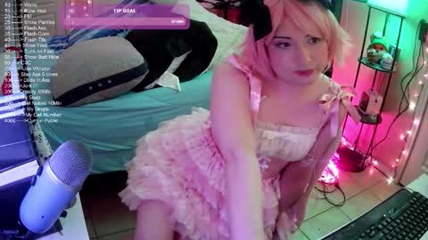 DvaDaisy online show from March 13, 10:35 pm