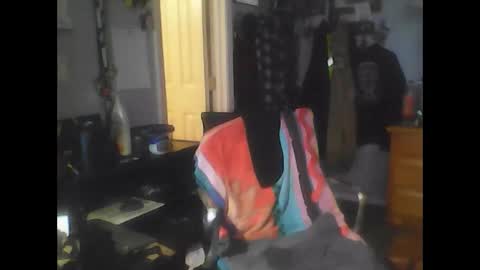 Dwags8211963 online show from April 6, 8:04 am