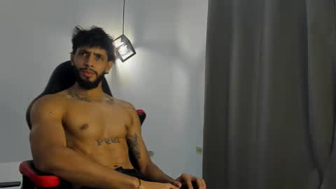 DWAYNIE online show from March 2, 2:08 am