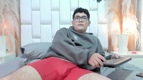 Dylan online show from April 15, 2:59 am