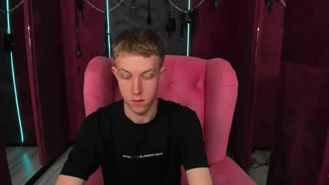 Dylan online show from April 3, 12:34 pm