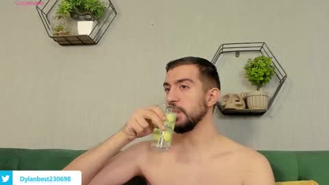 Dylan online show from September 11, 1:40 am