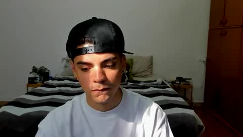 D Y L A N online show from May 2, 2:56 pm