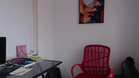 dylanhot10 online show from February 4, 10:55 pm