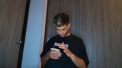 dylanxfun online show from December 23, 6:08 am