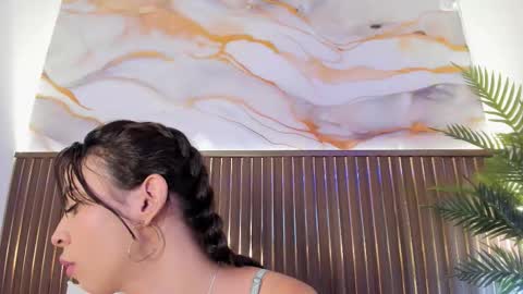 Call me Sofia online show from March 28, 7:59 pm