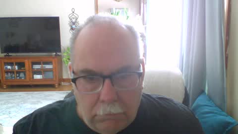 earl52 online show from February 20, 5:09 pm