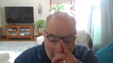 earl52 online show from October 15, 7:37 pm