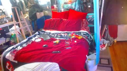 eastbayboy57 online show from December 15, 12:23 pm