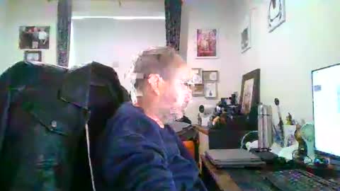 Snapshot of eastmidssoul chatting on September 17, 7:56 am eastmidssoul online show from September 17, 7:56 am