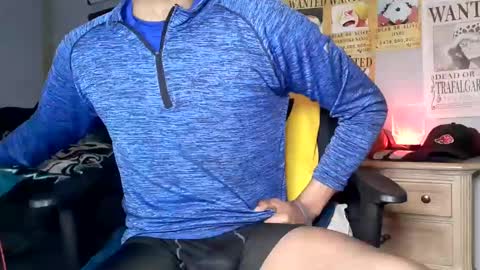 Snapshot of easybreezy20 chatting on February 23, 9:44 am TWITTER INSTAGRAM easybreezy20 ONLINE 1230 AM TO 7AM online show from February 23, 9:44 am