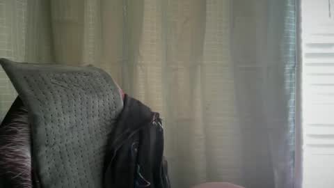 Snapshot of ebony8ivory chatting on October 18, 6:01 pm americnbarbie online show from October 18, 6:01 pm