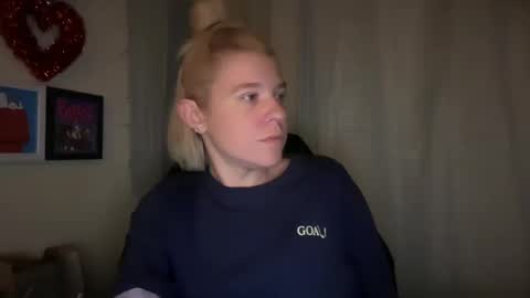 Snapshot of ebony8ivory chatting on October 11, 12:15 am americnbarbie online show from October 11, 12:15 am
