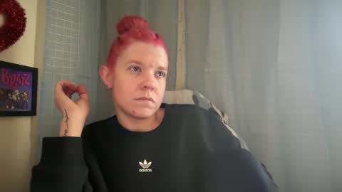 Snapshot of ebony8ivory chatting on March 5, 9:04 pm americnbarbie online show from March 5, 9:04 pm