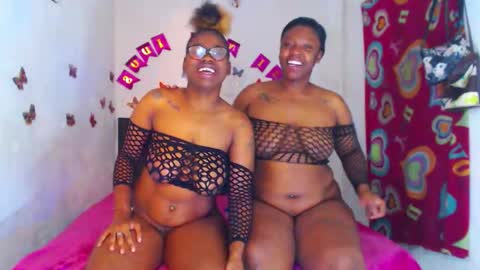 Snapshot of ebony_chayna chatting on October 18, 5:00 am chayna smith online show from October 18, 5:00 am