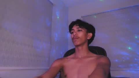 ebony_fuckboy online show from October 20, 6:24 pm