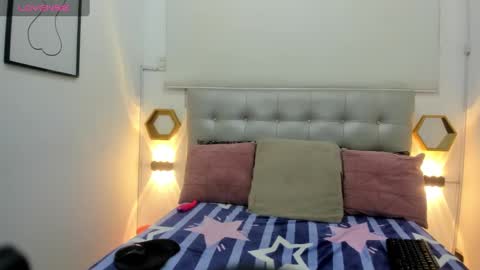 ebony_hot_25 online show from September 23, 11:11 pm