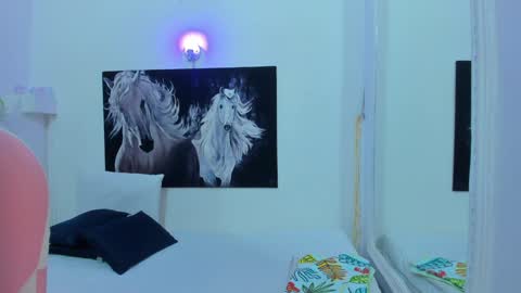 Snapshot of ebony_katterin chatting on February 8, 8:10 pm ebony_katterin online show from February 8, 8:10 pm