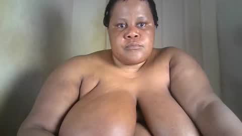 Snapshot of ebony_magixs chatting on October 14, 7:17 pm ebony_magixs online show from October 14, 7:17 pm