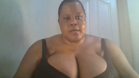 Snapshot of ebony_magixs chatting on September 23, 3:44 am ebony_magixs online show from September 23, 3:44 am